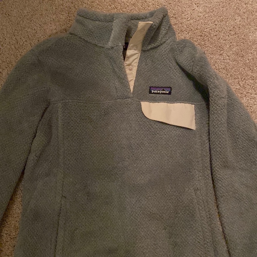 Grey Patagonia Fleece Pullover